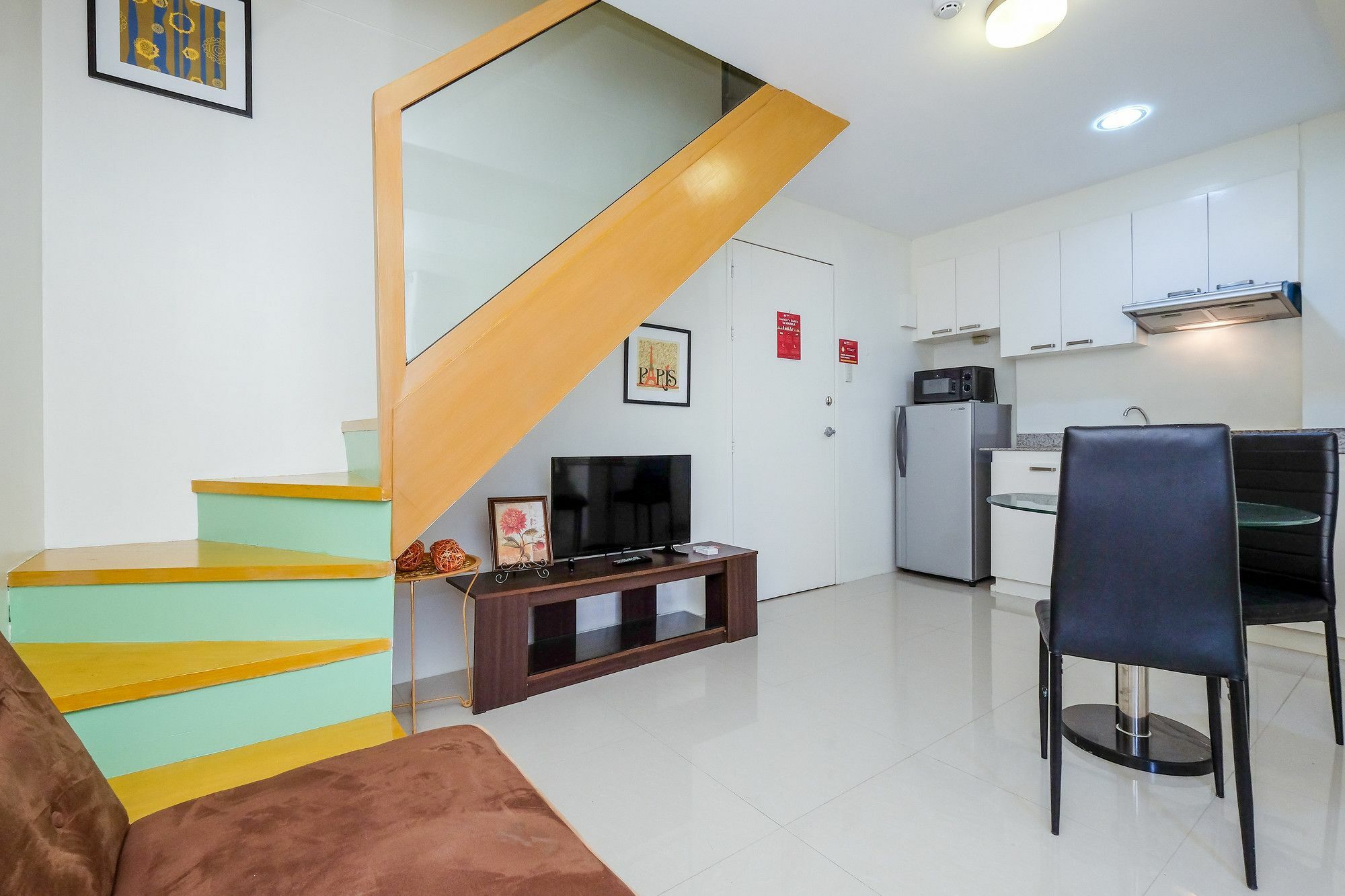 Zen Home Fort Victoria Bgc Тагиг Экстерьер фото