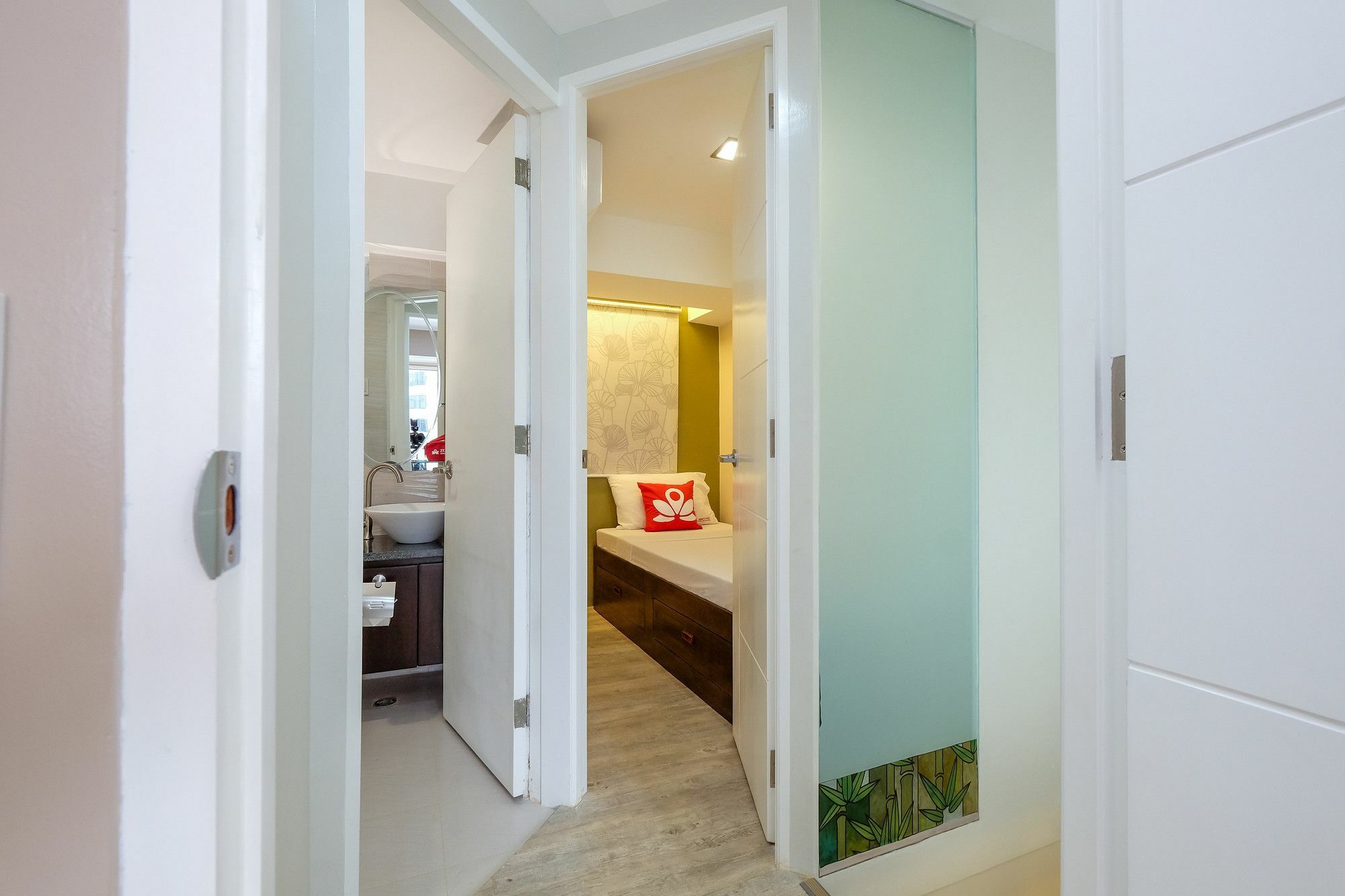 Zen Home Fort Victoria Bgc Тагиг Экстерьер фото