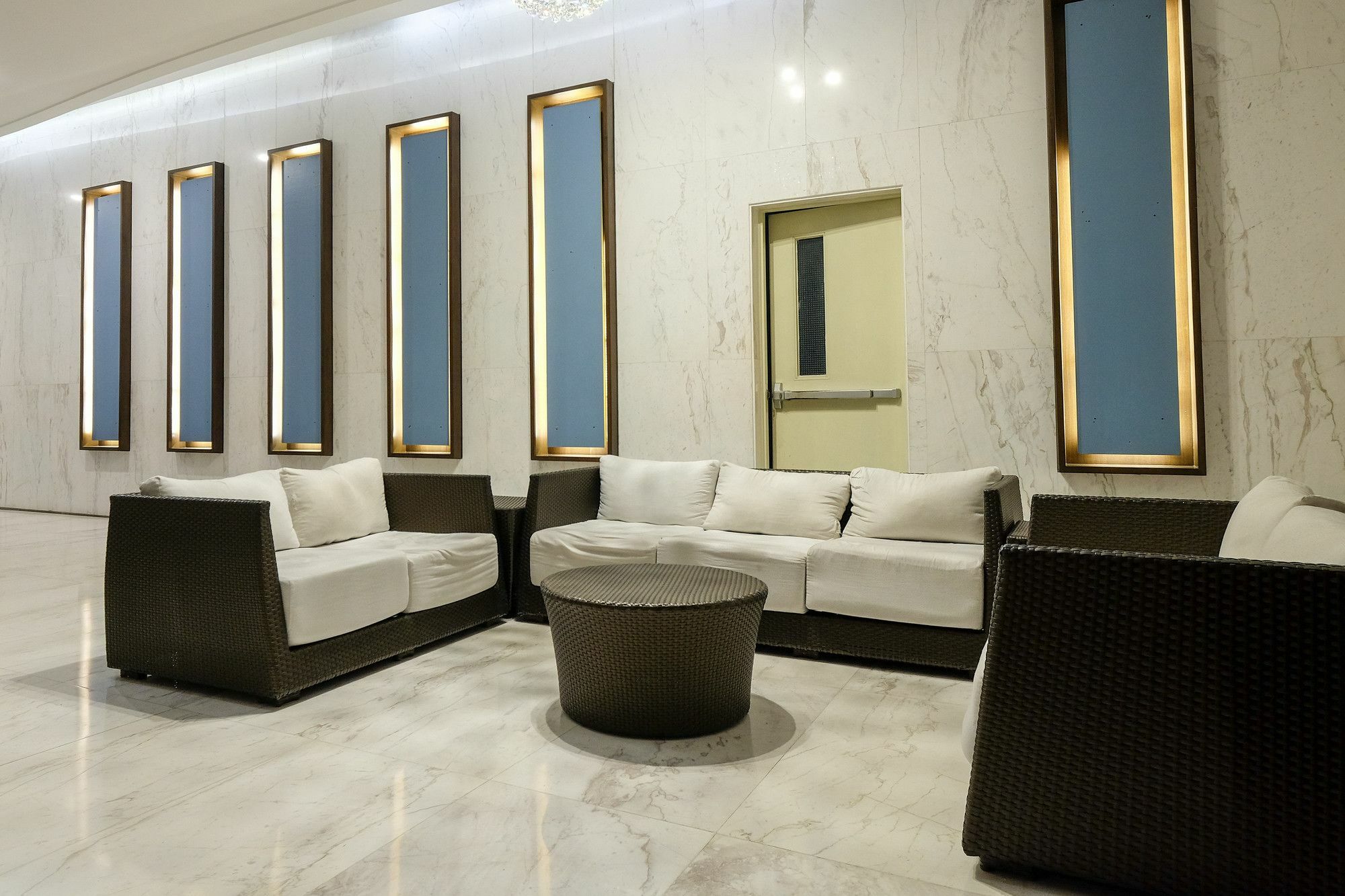 Zen Home Fort Victoria Bgc Тагиг Экстерьер фото