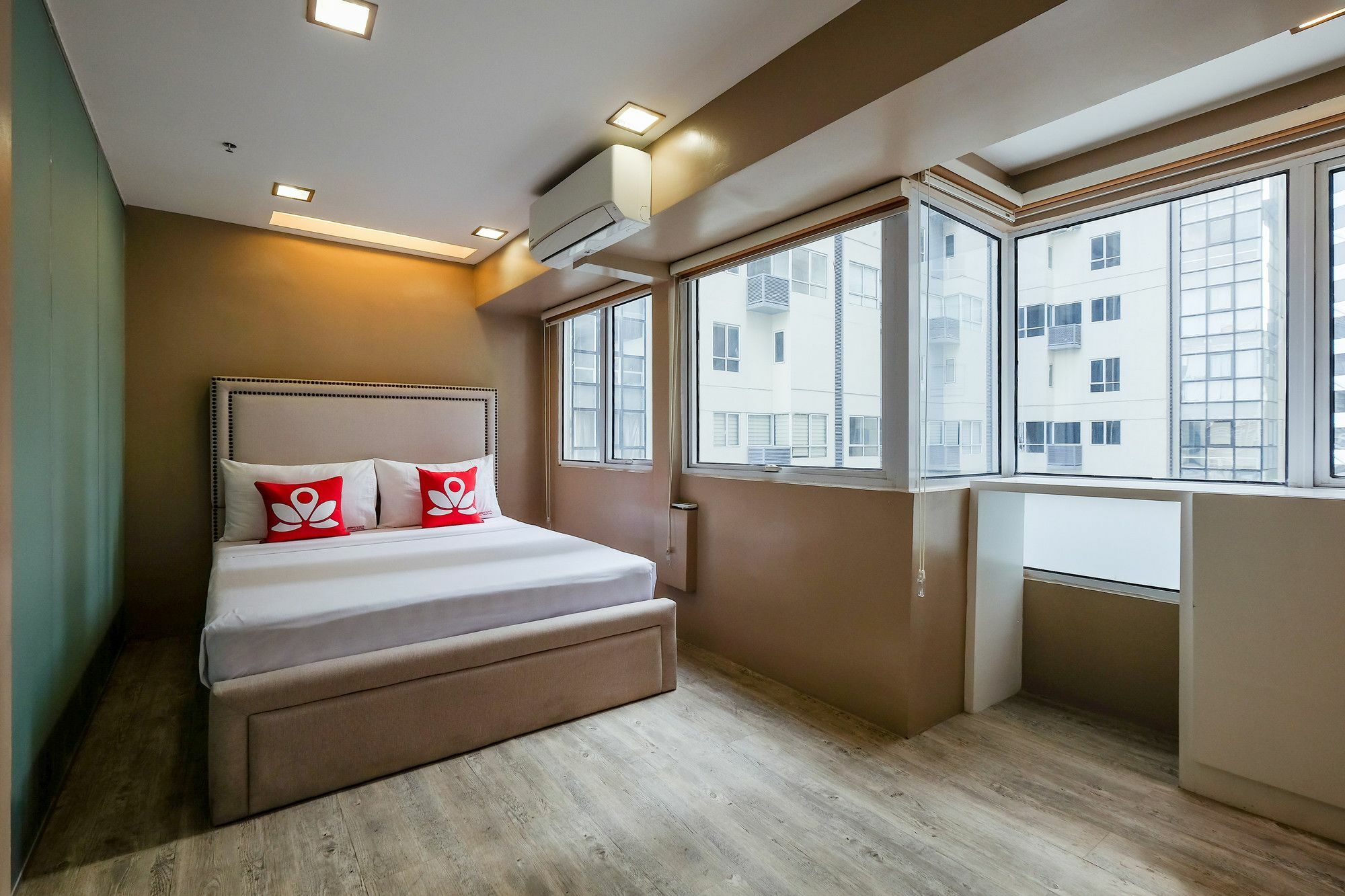 Zen Home Fort Victoria Bgc Тагиг Экстерьер фото