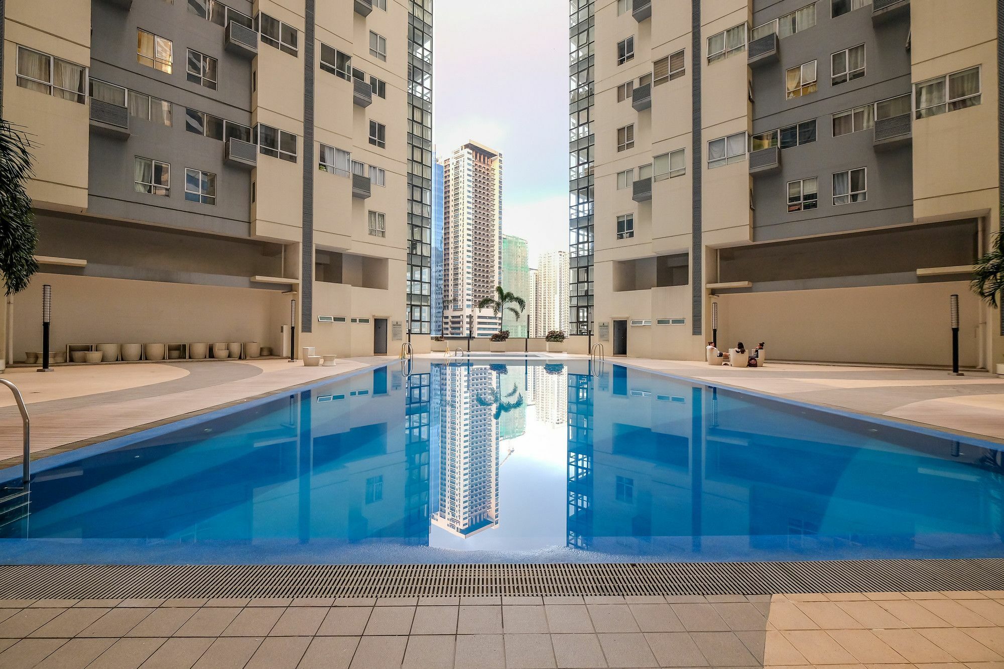 Zen Home Fort Victoria Bgc Тагиг Экстерьер фото